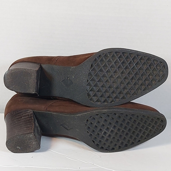 AEROSOLES Brown Suede Heely UN Ankle Boots – Size 7B - Picture 7 of 7